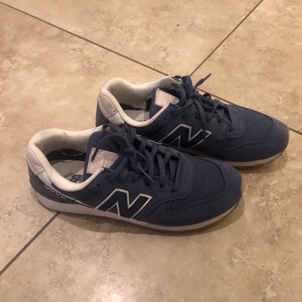 696 New Balance Sneakers.